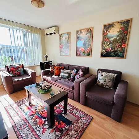 Апартамент Paradise View *