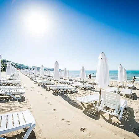 Paradise View * Slantchev Briag