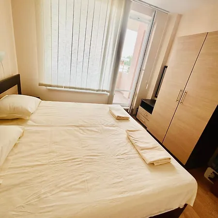 Paradise View * Slantchev Briag